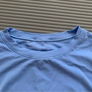 Lululemon shirt. Never worn and no tags.